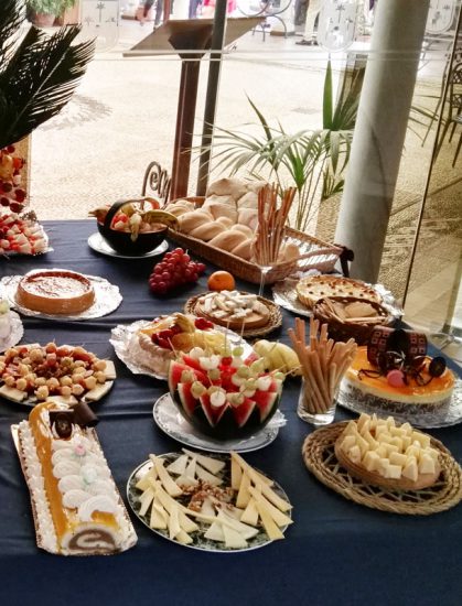 Caballo Rojo buffet