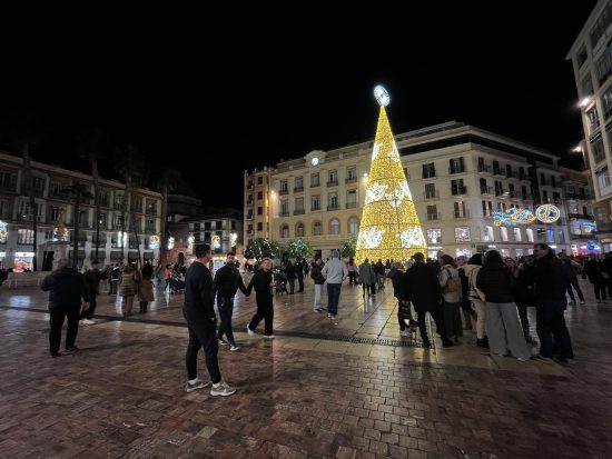 Plaza de la Constitución en Málaga durante Navidad