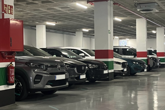 Parking interior en el aeropuerto de Málaga